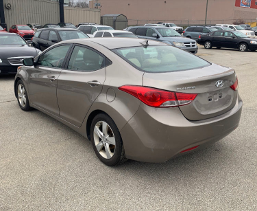 Photo 2 VIN: 5NPDH4AE0DH449232 - HYUNDAI ELANTRA GL 