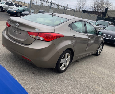 Photo 3 VIN: 5NPDH4AE0DH449232 - HYUNDAI ELANTRA GL 