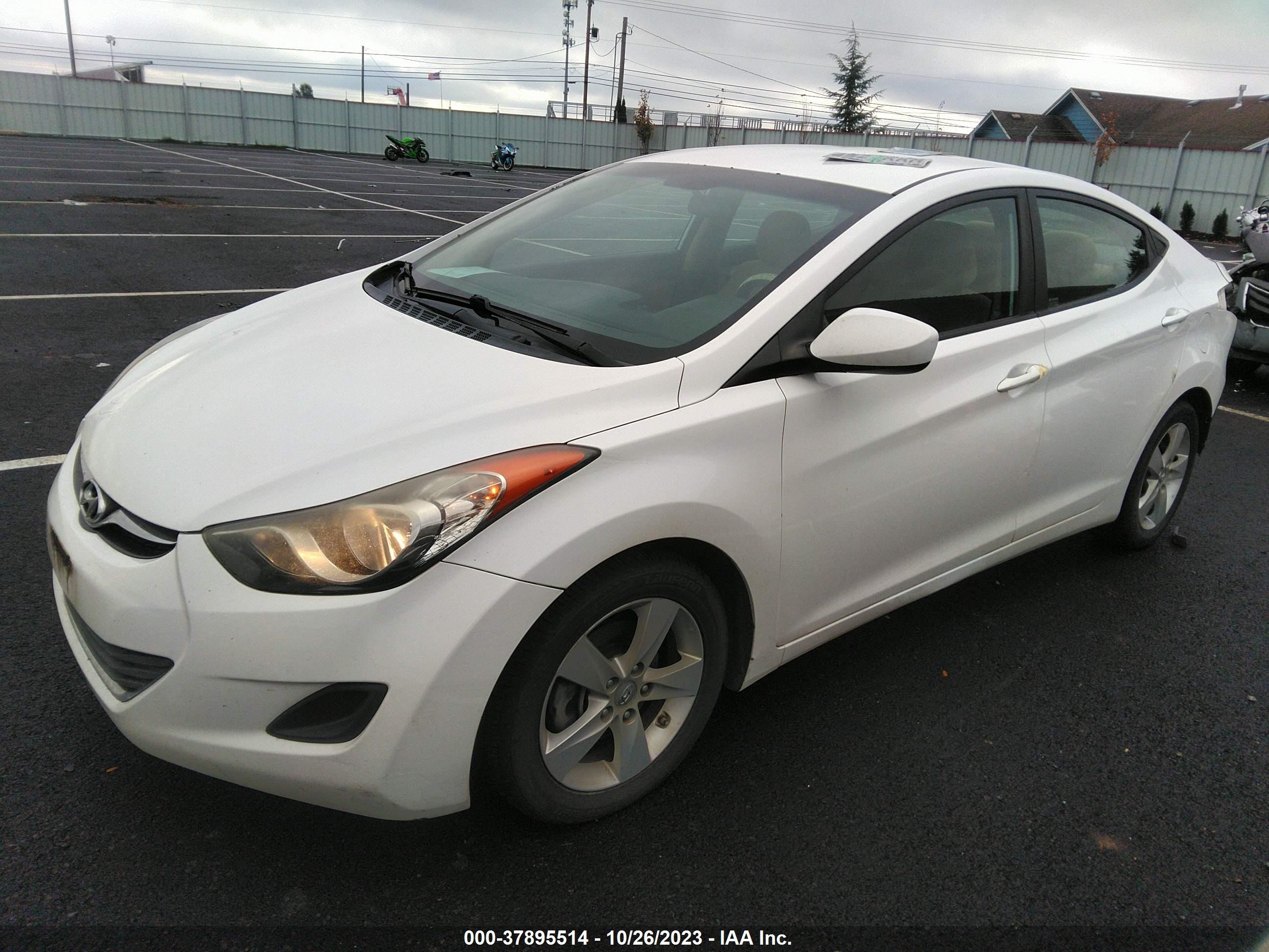 Photo 1 VIN: 5NPDH4AE0DH450588 - HYUNDAI ELANTRA 