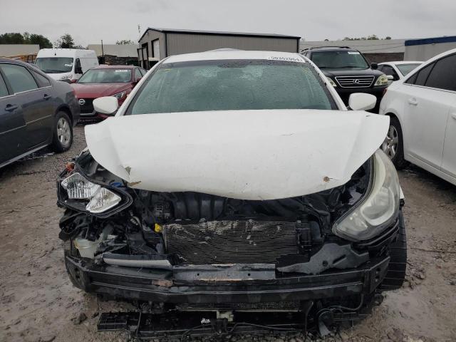 Photo 4 VIN: 5NPDH4AE0EH462421 - HYUNDAI ELANTRA 