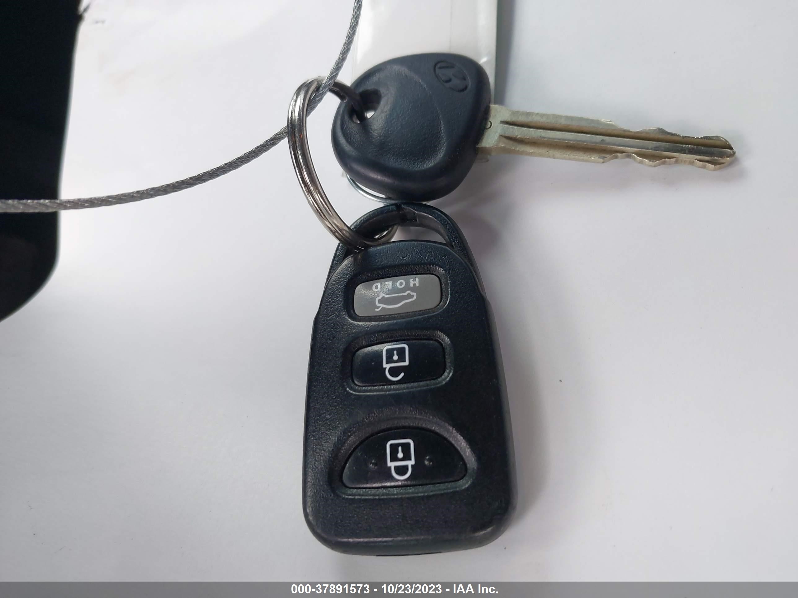 Photo 10 VIN: 5NPDH4AE0EH464511 - HYUNDAI ELANTRA 