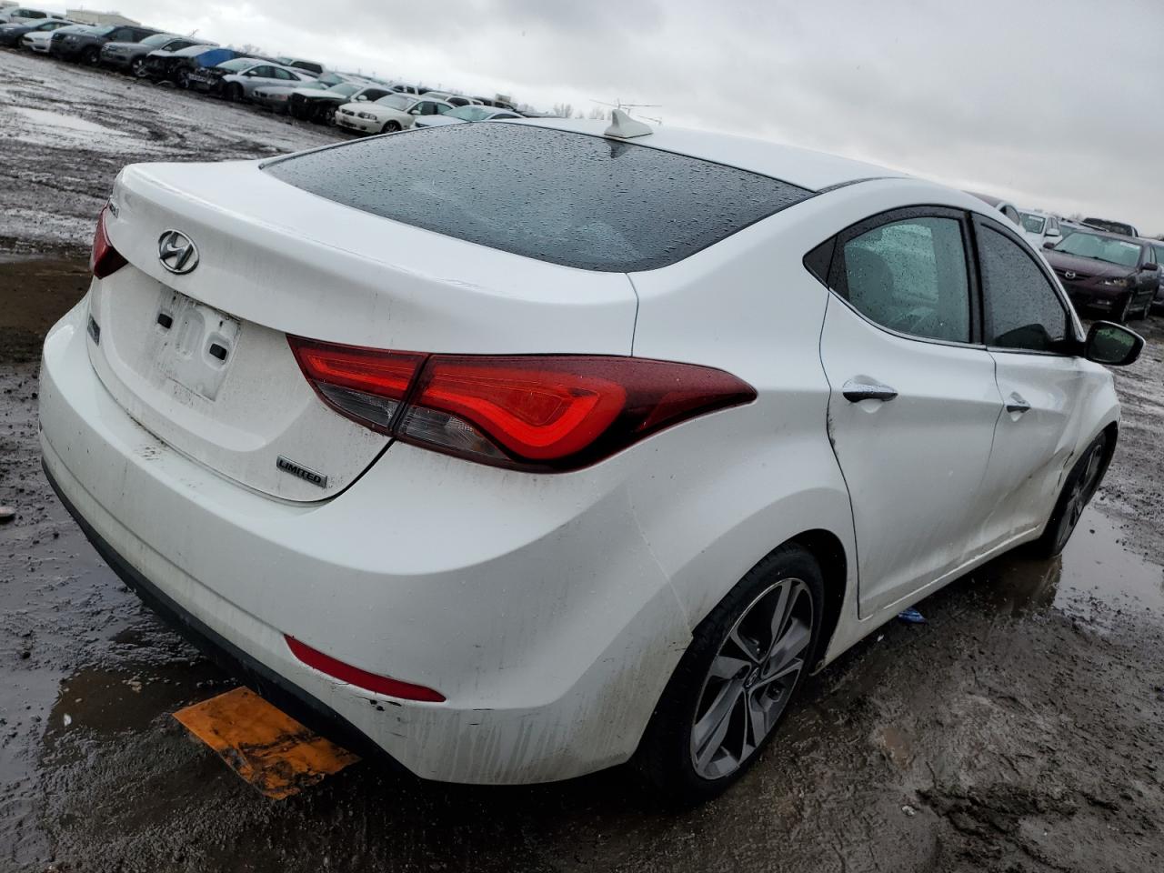 Photo 2 VIN: 5NPDH4AE0EH488582 - HYUNDAI ELANTRA 