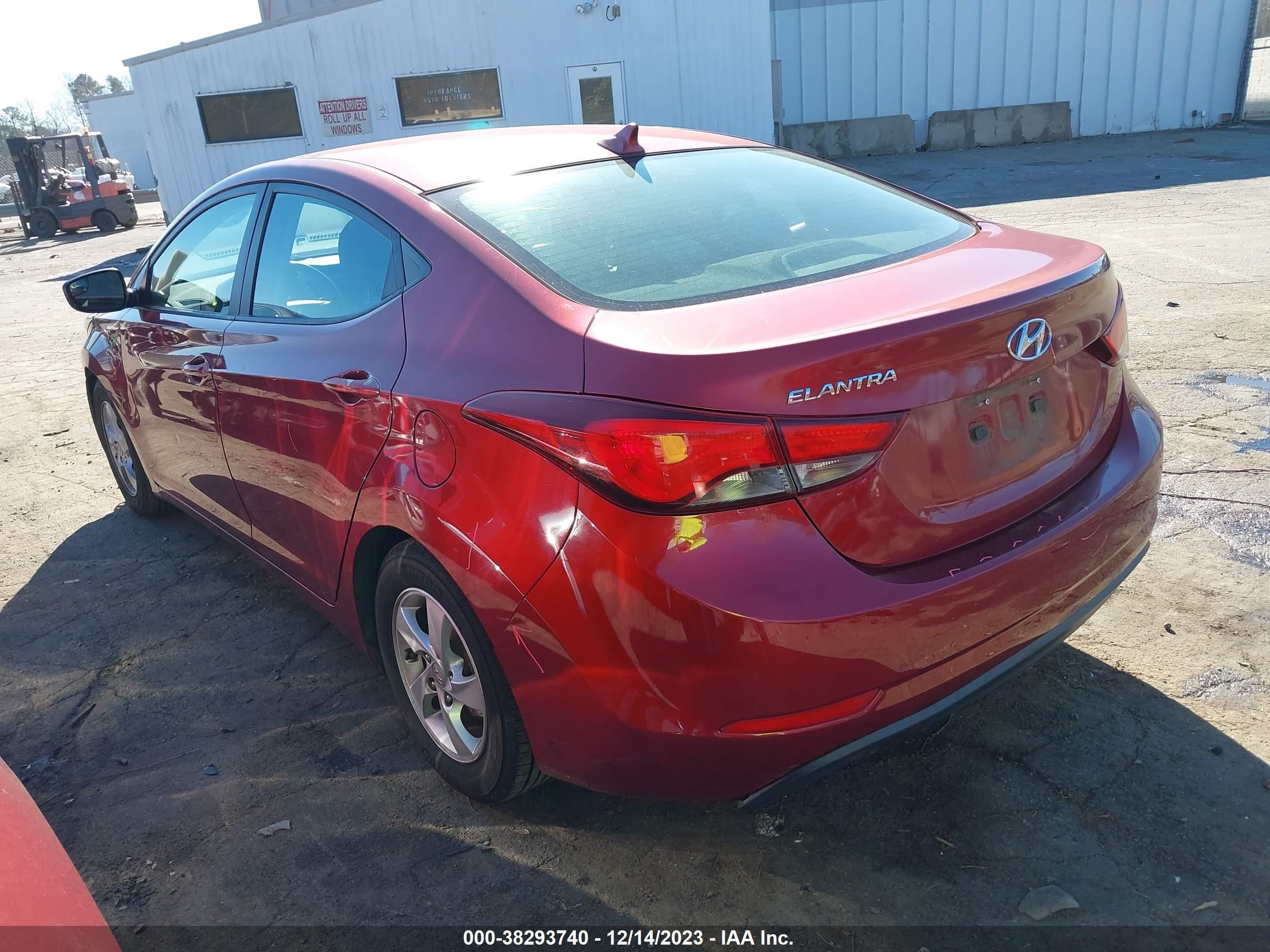 Photo 2 VIN: 5NPDH4AE0EH533553 - HYUNDAI ELANTRA 