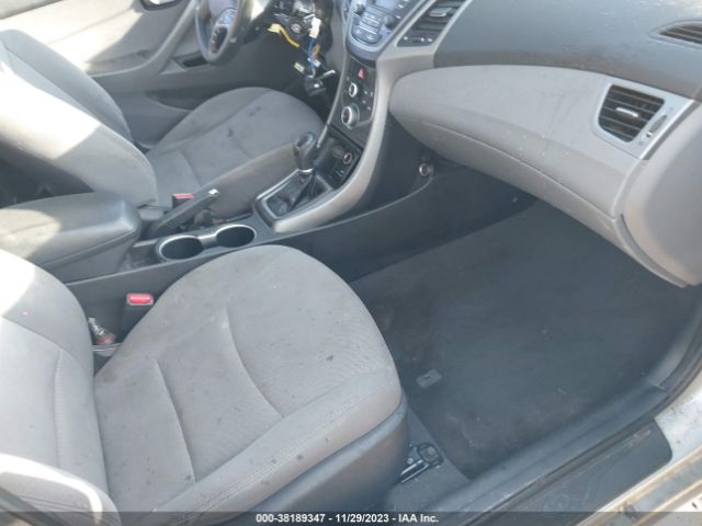 Photo 4 VIN: 5NPDH4AE0FH554372 - HYUNDAI ELANTRA 