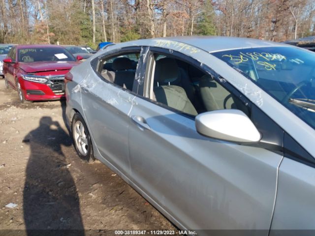 Photo 5 VIN: 5NPDH4AE0FH554372 - HYUNDAI ELANTRA 