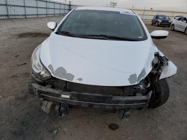 Photo 4 VIN: 5NPDH4AE0FH557627 - HYUNDAI ELANTRA 