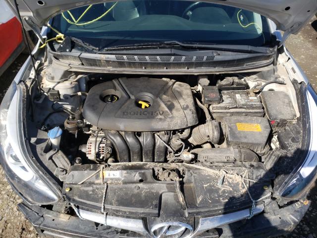 Photo 6 VIN: 5NPDH4AE0FH561158 - HYUNDAI ELANTRA SE 