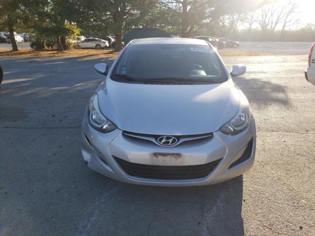 Photo 8 VIN: 5NPDH4AE0FH562813 - HYUNDAI ELANTRA SE 