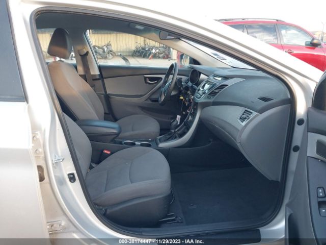 Photo 4 VIN: 5NPDH4AE0FH568286 - HYUNDAI ELANTRA 