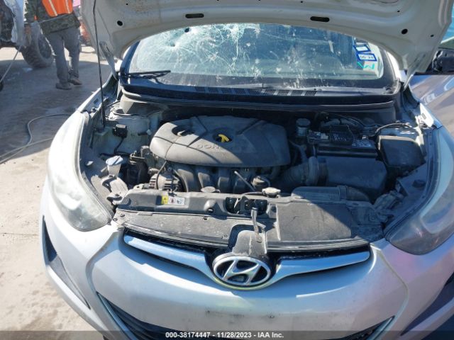 Photo 9 VIN: 5NPDH4AE0FH568286 - HYUNDAI ELANTRA 