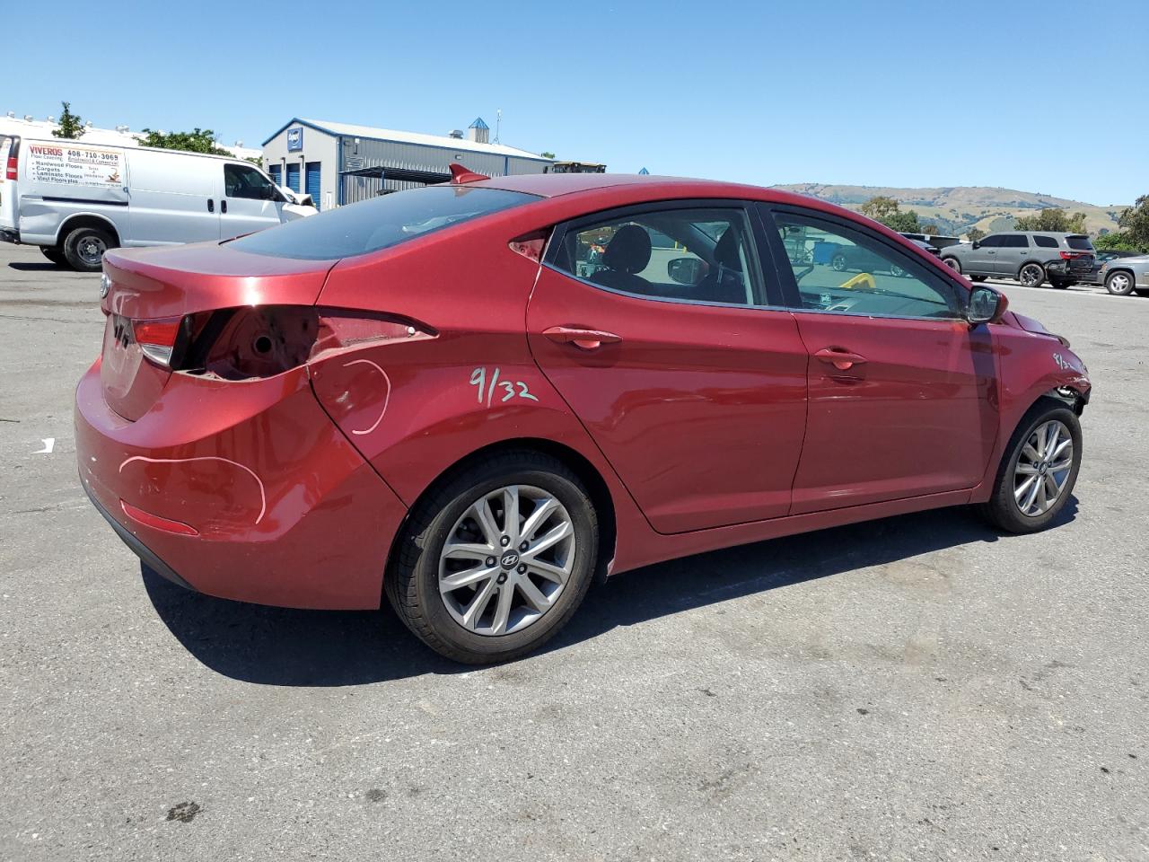 Photo 2 VIN: 5NPDH4AE0FH587176 - HYUNDAI ELANTRA 