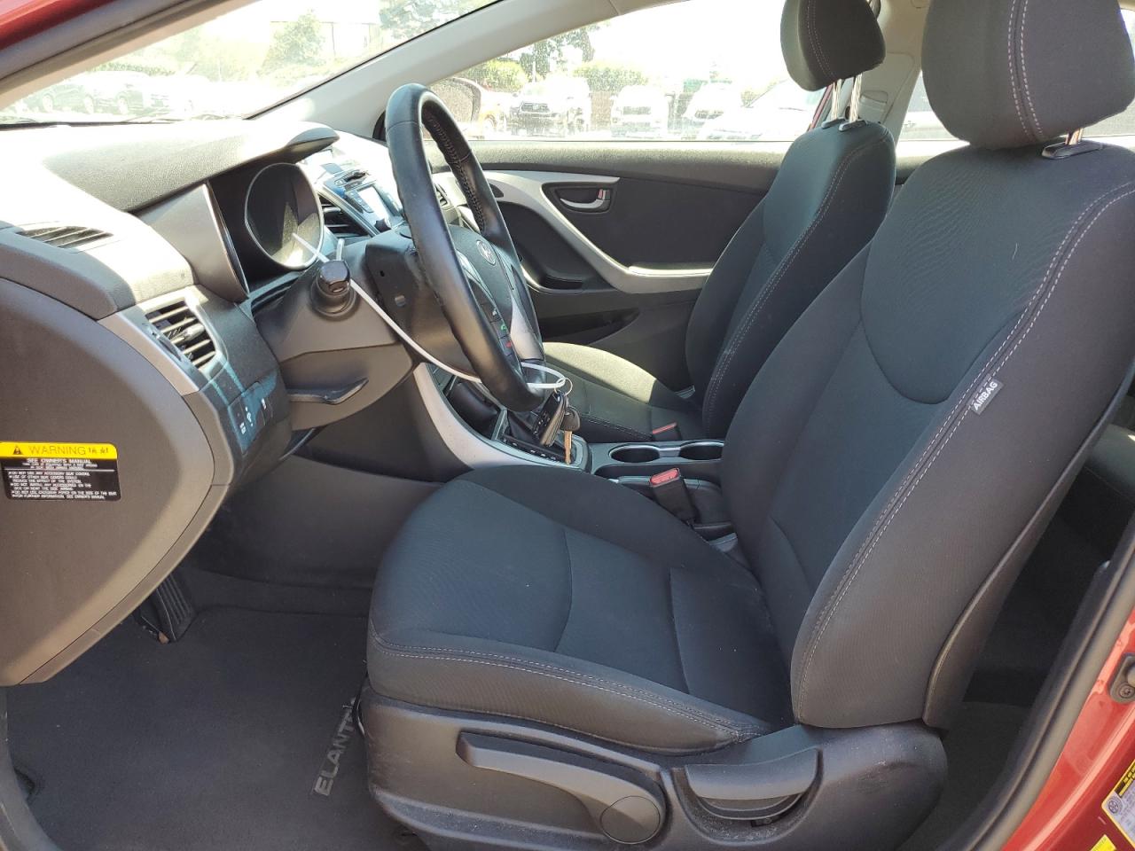 Photo 6 VIN: 5NPDH4AE0FH587176 - HYUNDAI ELANTRA 