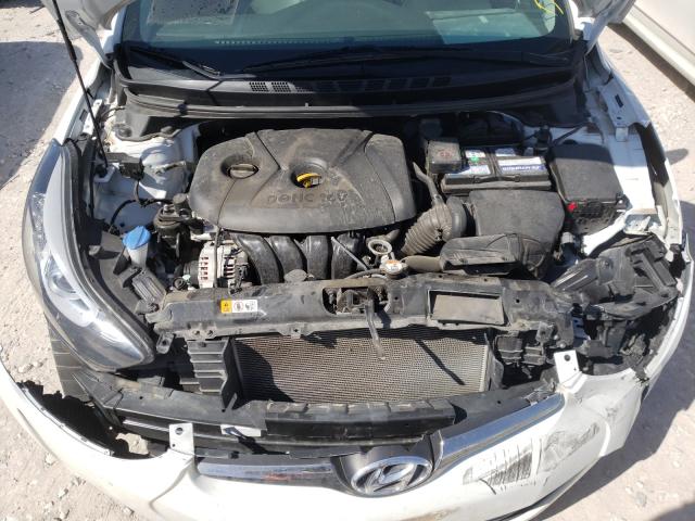 Photo 6 VIN: 5NPDH4AE0FH615879 - HYUNDAI ELANTRA SE 