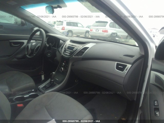 Photo 4 VIN: 5NPDH4AE0FH627918 - HYUNDAI ELANTRA 