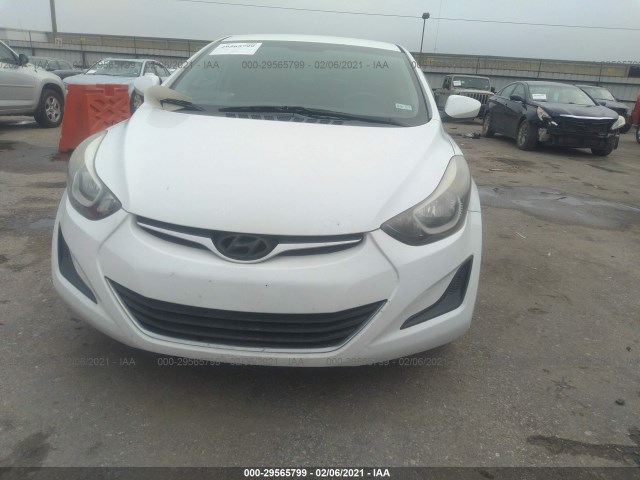 Photo 5 VIN: 5NPDH4AE0FH627918 - HYUNDAI ELANTRA 