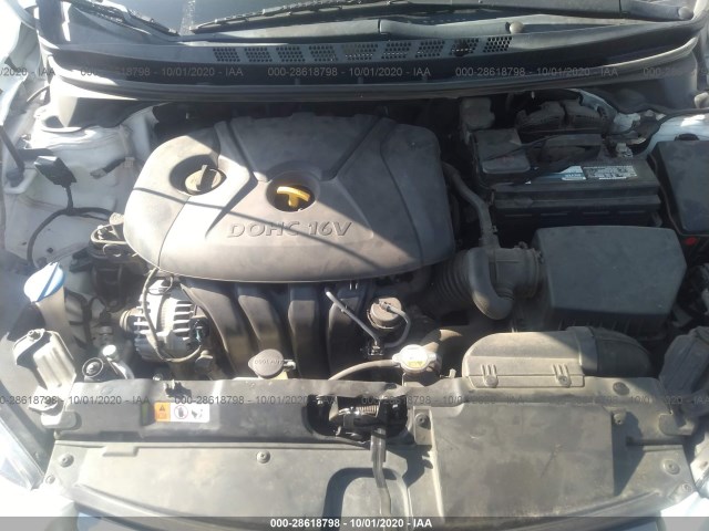 Photo 9 VIN: 5NPDH4AE0FH629734 - HYUNDAI ELANTRA 