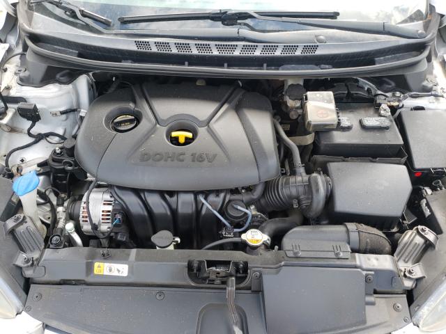 Photo 6 VIN: 5NPDH4AE0FH635890 - HYUNDAI ELANTRA SE 