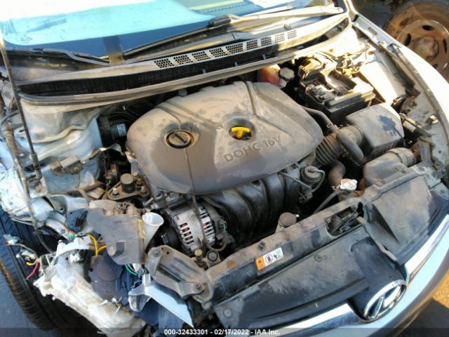 Photo 9 VIN: 5NPDH4AE0FH638613 - HYUNDAI ELANTRA 