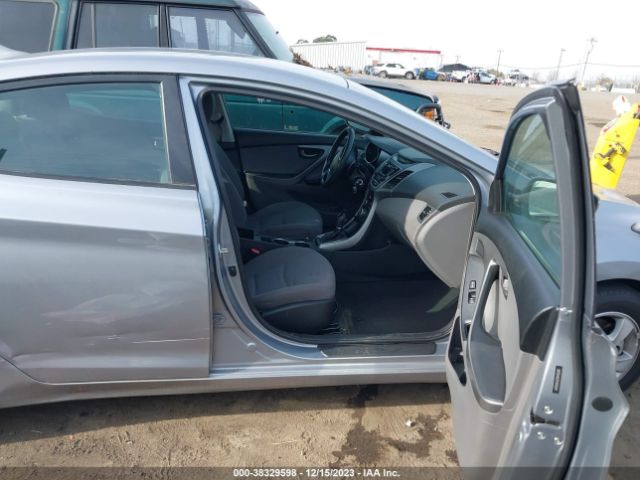 Photo 4 VIN: 5NPDH4AE0FH645044 - HYUNDAI ELANTRA 