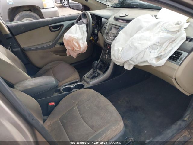 Photo 4 VIN: 5NPDH4AE0FH647702 - HYUNDAI ELANTRA 