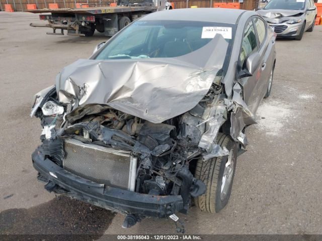 Photo 5 VIN: 5NPDH4AE0FH647702 - HYUNDAI ELANTRA 