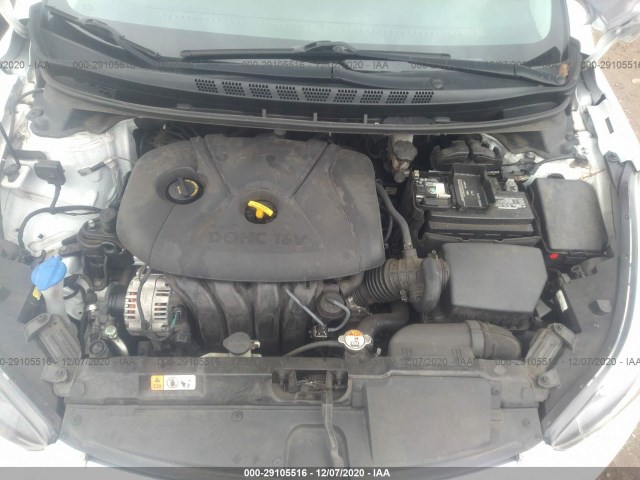 Photo 9 VIN: 5NPDH4AE0GH659981 - HYUNDAI ELANTRA 