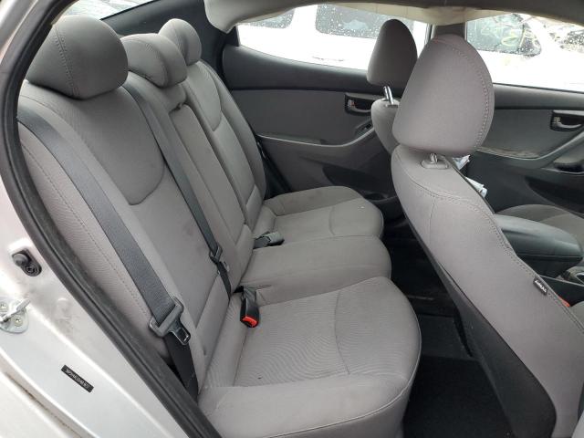 Photo 9 VIN: 5NPDH4AE0GH663657 - HYUNDAI ELANTRA 