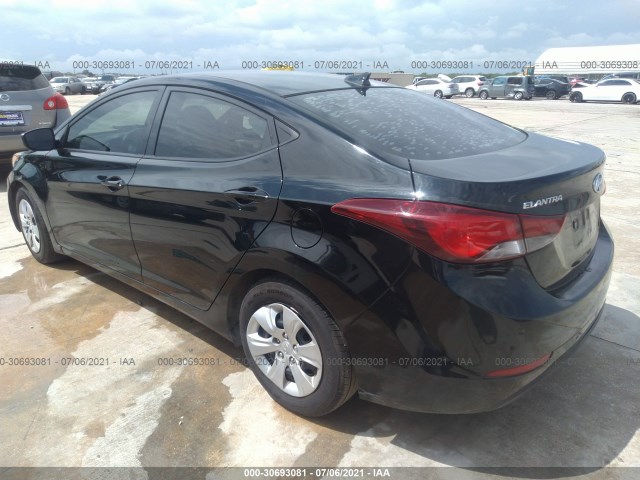 Photo 2 VIN: 5NPDH4AE0GH681379 - HYUNDAI ELANTRA 