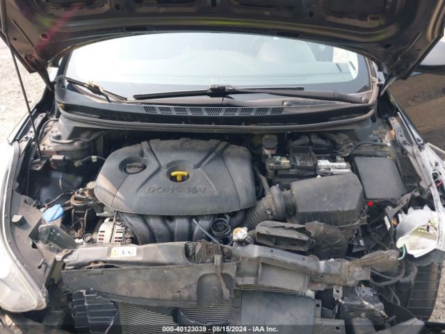 Photo 9 VIN: 5NPDH4AE0GH687716 - HYUNDAI ELANTRA 