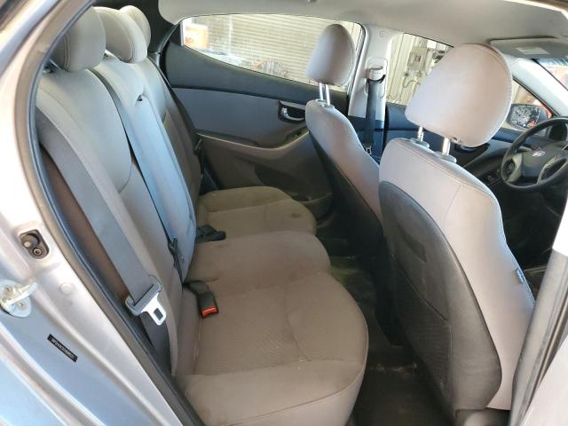 Photo 9 VIN: 5NPDH4AE0GH688025 - HYUNDAI ELANTRA 