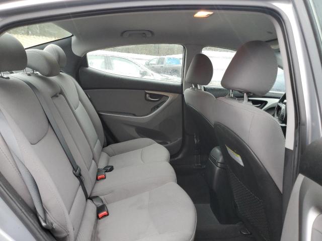 Photo 9 VIN: 5NPDH4AE0GH689370 - HYUNDAI ELANTRA 