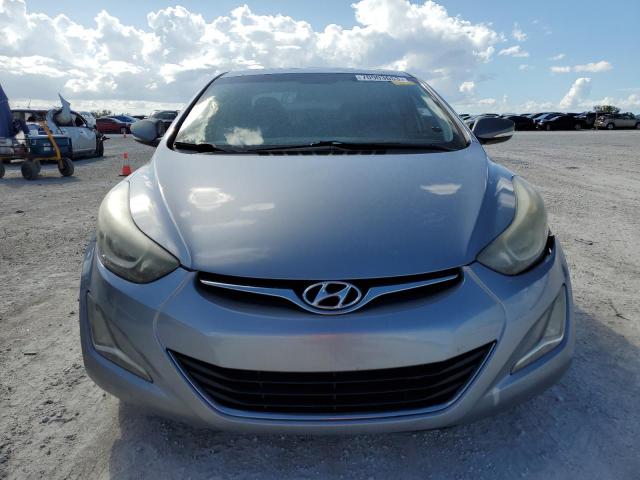 Photo 4 VIN: 5NPDH4AE0GH692169 - HYUNDAI ELANTRA SE 