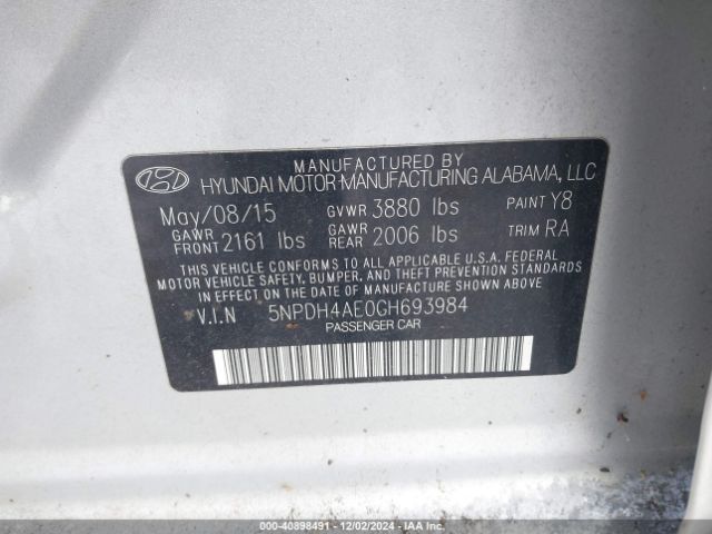 Photo 8 VIN: 5NPDH4AE0GH693984 - HYUNDAI ELANTRA 