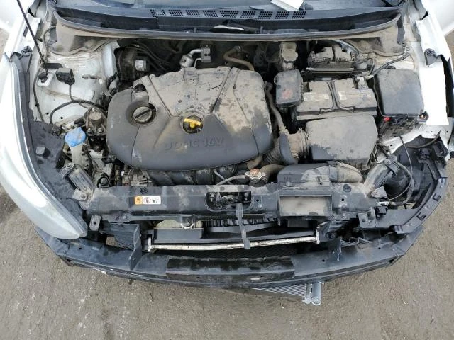 Photo 10 VIN: 5NPDH4AE0GH698005 - HYUNDAI ELANTRA SE 