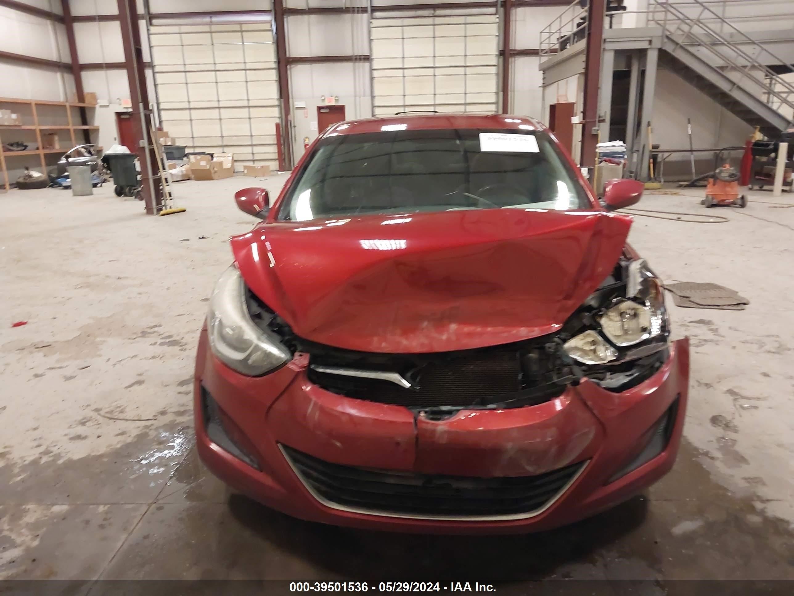 Photo 11 VIN: 5NPDH4AE0GH698845 - HYUNDAI ELANTRA 