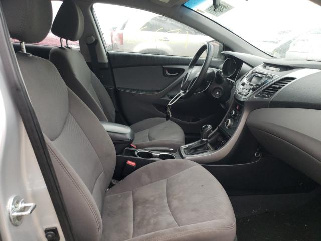 Photo 4 VIN: 5NPDH4AE0GH703414 - HYUNDAI ELANTRA SE 