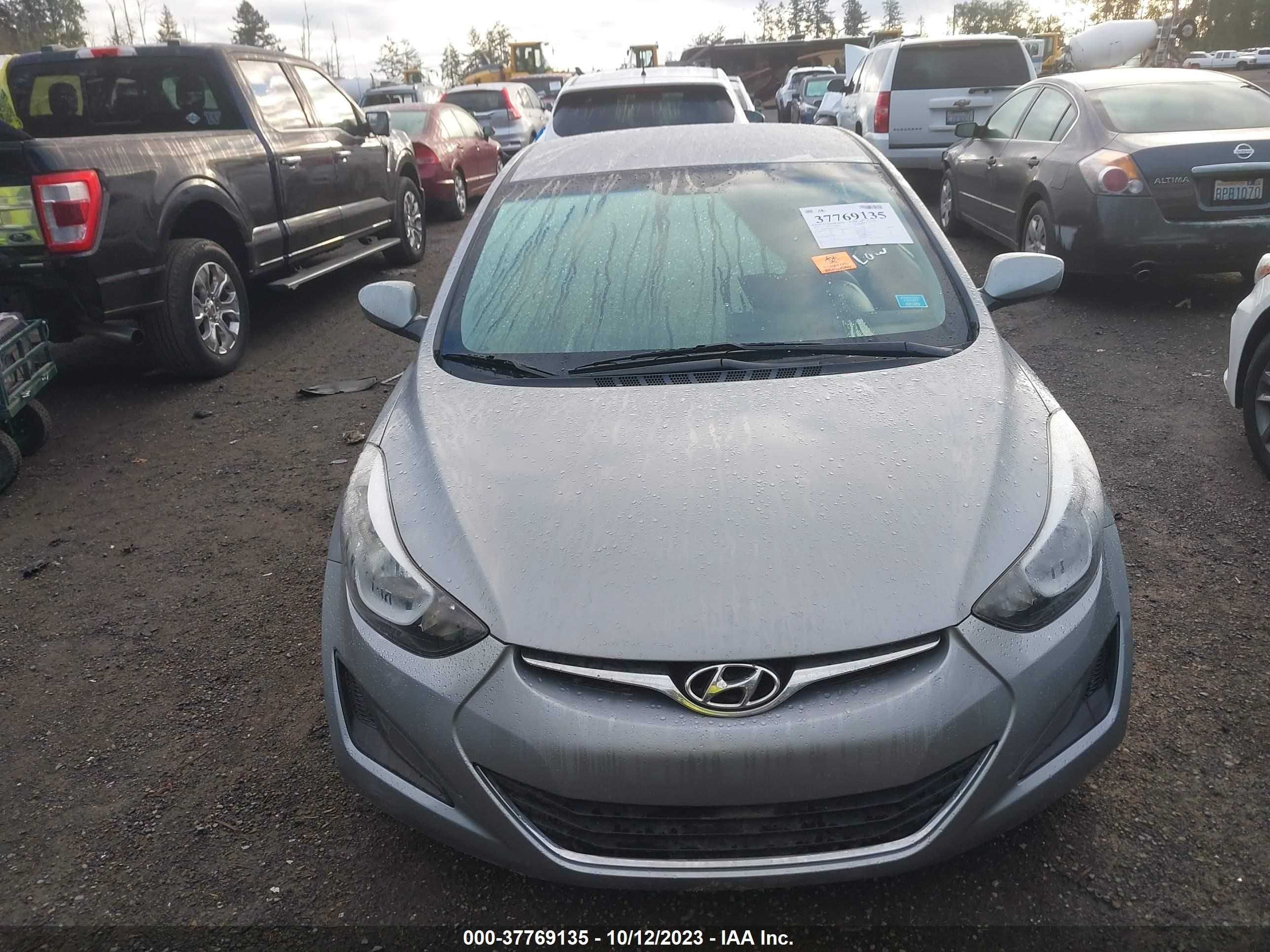 Photo 11 VIN: 5NPDH4AE0GH706524 - HYUNDAI ELANTRA 