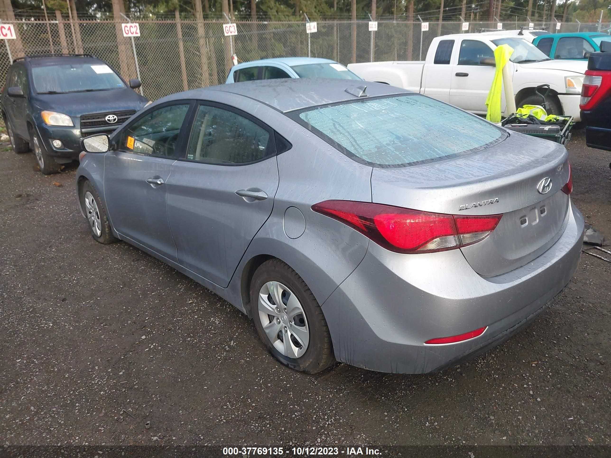 Photo 2 VIN: 5NPDH4AE0GH706524 - HYUNDAI ELANTRA 