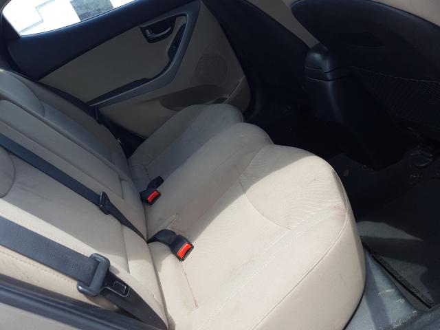 Photo 5 VIN: 5NPDH4AE0GH708001 - HYUNDAI ELANTRA SE 