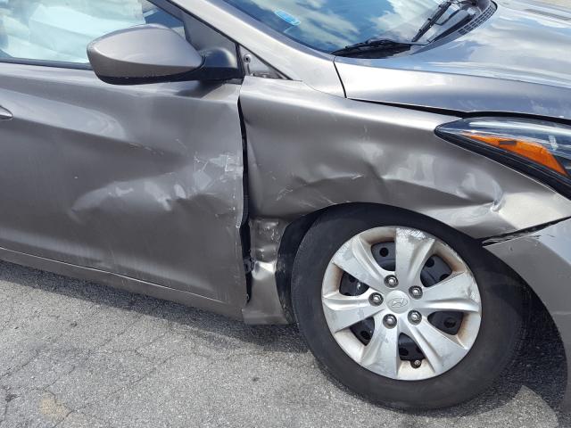 Photo 8 VIN: 5NPDH4AE0GH708001 - HYUNDAI ELANTRA SE 