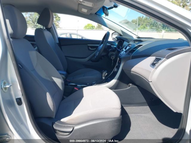 Photo 4 VIN: 5NPDH4AE0GH708841 - HYUNDAI ELANTRA 