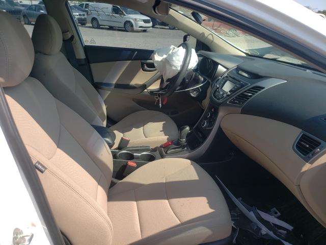 Photo 4 VIN: 5NPDH4AE0GH711853 - HYUNDAI ELANTRA SE 