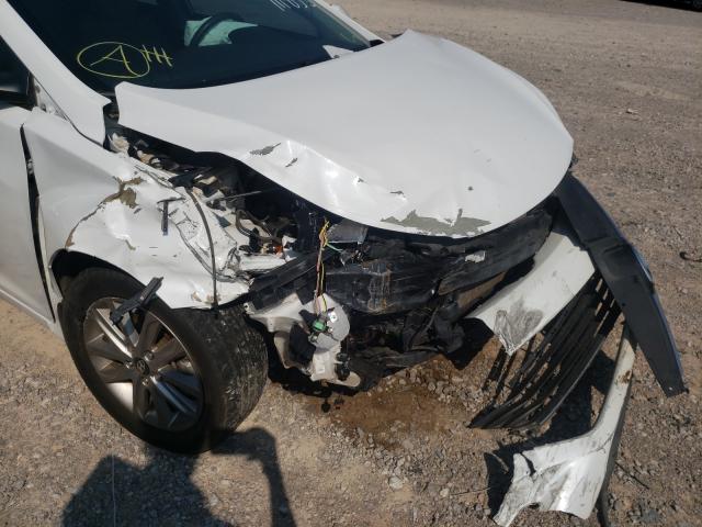 Photo 8 VIN: 5NPDH4AE0GH711853 - HYUNDAI ELANTRA SE 