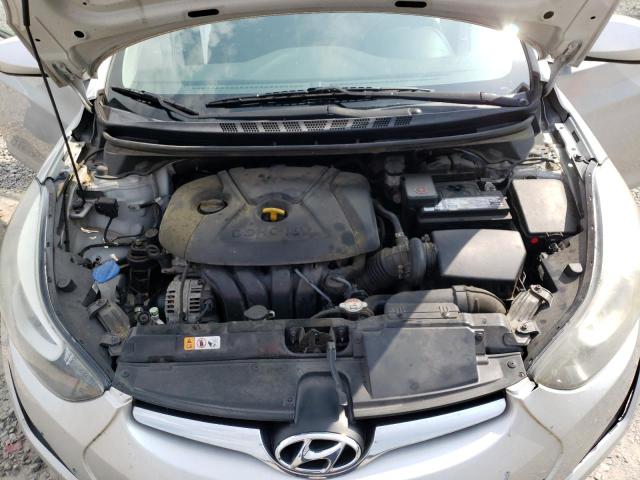 Photo 10 VIN: 5NPDH4AE0GH714865 - HYUNDAI ELANTRA SE 