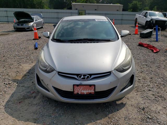 Photo 4 VIN: 5NPDH4AE0GH714865 - HYUNDAI ELANTRA SE 