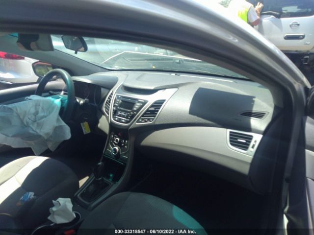 Photo 4 VIN: 5NPDH4AE0GH715739 - HYUNDAI ELANTRA 