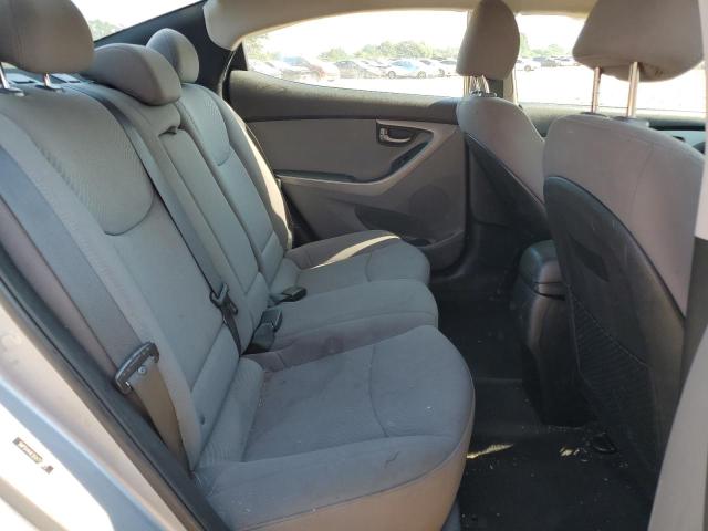 Photo 9 VIN: 5NPDH4AE0GH717703 - HYUNDAI ELANTRA SE 