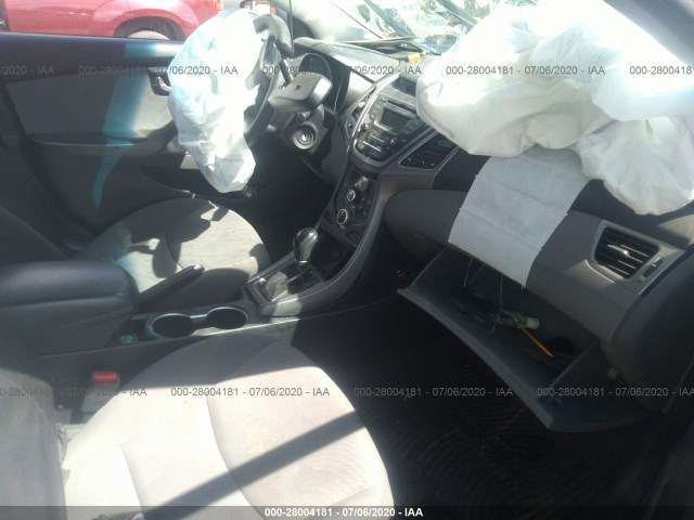 Photo 4 VIN: 5NPDH4AE0GH719127 - HYUNDAI ELANTRA 