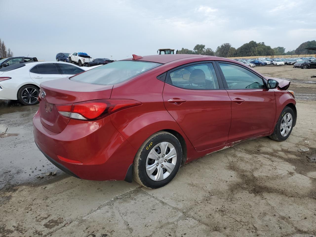 Photo 2 VIN: 5NPDH4AE0GH720326 - HYUNDAI ELANTRA 