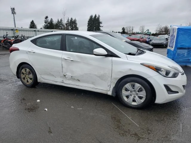 Photo 3 VIN: 5NPDH4AE0GH721282 - HYUNDAI ELANTRA SE 